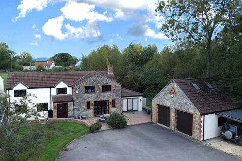 6 bedroom detached house for sale