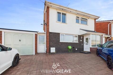 Willow Crescent, Deeside CH5 4 bed link detached house for sale