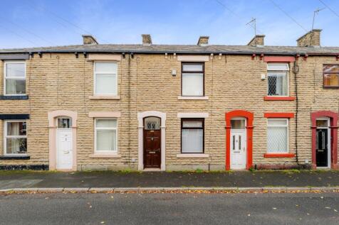 AUCTION: Park Street, Shaw, Oldham... 2 bed terraced house for sale