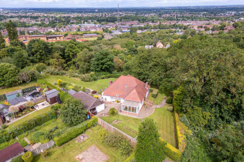 3 bedroom detached bungalow for sale