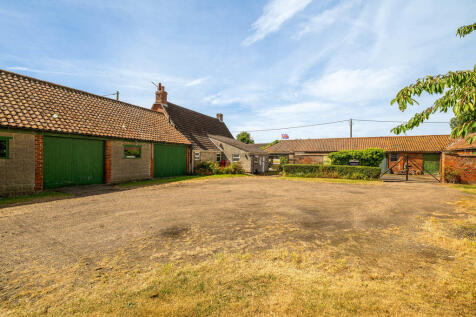 2 bedroom detached house for sale