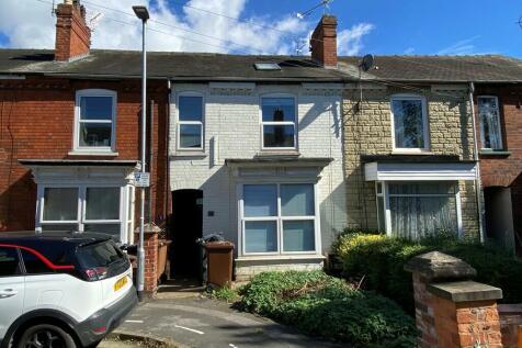 4 bedroom terraced house for sale