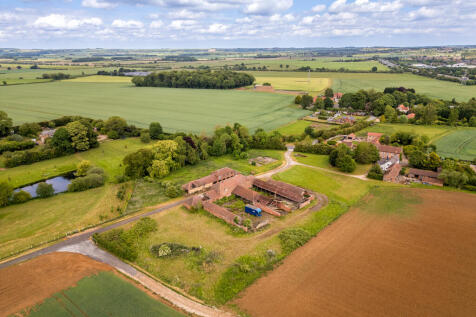 6 bedroom barn conversion for sale