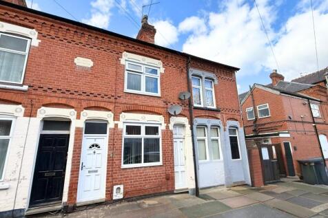 Latimer Street 3 bed terraced house for sale