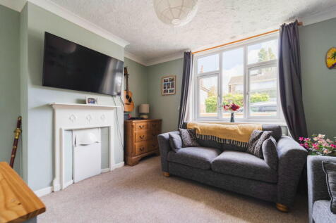 Beaulieu Road, Christchurch BH23 1 bed maisonette for sale