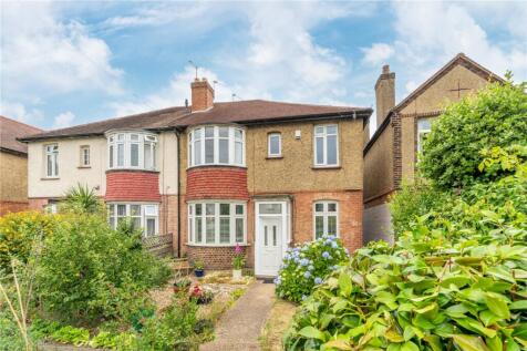 2 bedroom maisonette for sale
