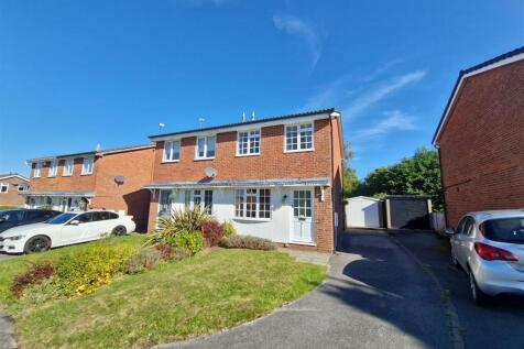 2 bedroom semi-detached house for sale