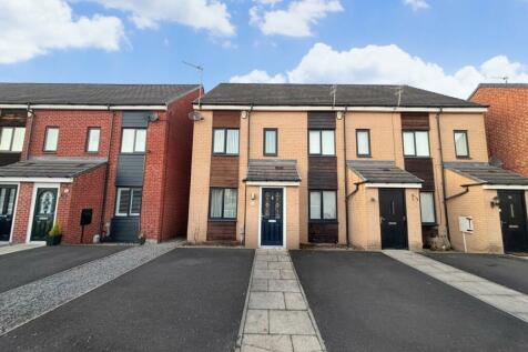 3 bedroom terraced house for sale