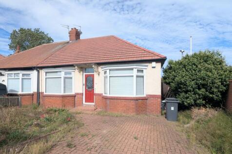Highfield Road, South Shields, NE34 2 bed semi