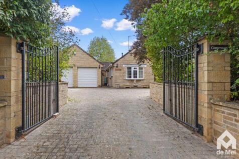 3 bedroom detached bungalow for sale