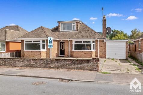 4 bedroom detached bungalow for sale