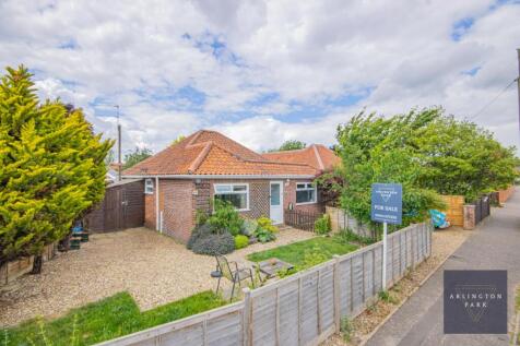 4 bedroom detached bungalow for sale