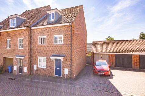 4 bedroom semi-detached house for sale