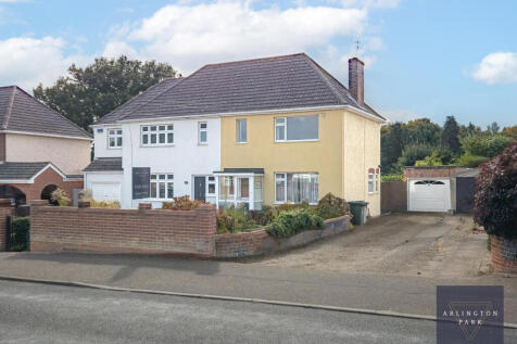 2 bedroom semi-detached house for sale