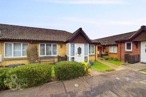 2 bedroom semi-detached bungalow for sale