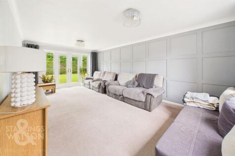Heath Road, Thorpe End, Norwich 3 bed detached house for sale