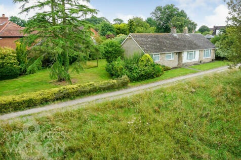 4 bedroom detached bungalow for sale