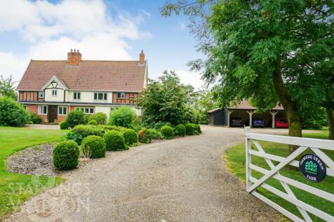 5 bedroom detached house for sale