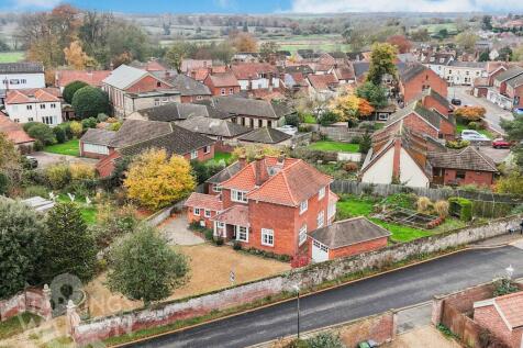 Back Lane, Wymondham 3 bed detached house for sale