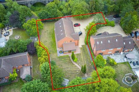 Wentworth Court, Bawtry, Doncaster... 6 bed detached house for sale