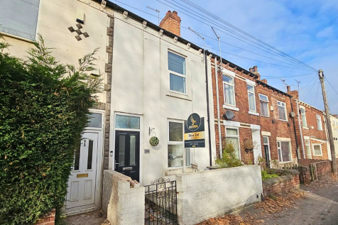 3 bedroom terraced house for sale