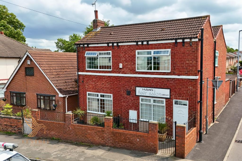 Barnsley Road, Hemsworth WF9 4 bed detached house for sale