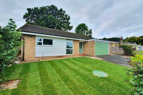 3 bedroom detached bungalow for sale