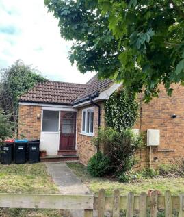 Petersham Close, Newport Pagnell 1 bed cluster house for sale
