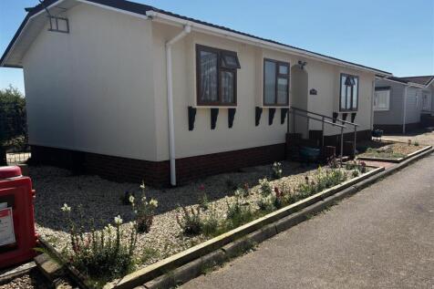 Lodge Road, Cranfield 2 bed mobile home for sale