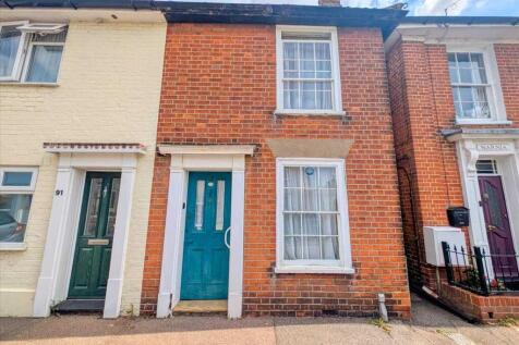 2 bedroom semi-detached house for sale