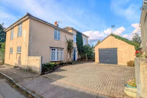Brightlingsea CO7 5 bed detached house for sale