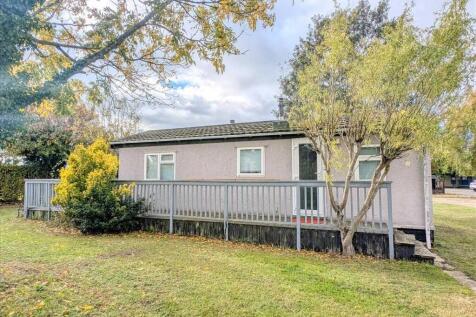 Brightlingsea CO7 2 bed park home for sale