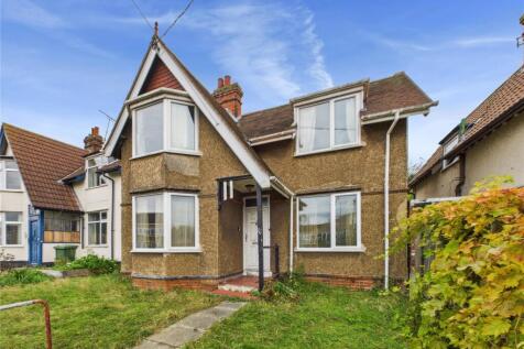 Garrison Lane, Felixstowe, Suffolk, IP11 3 bed detached house for sale