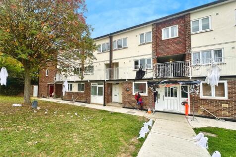 Plaw Hatch Close, Bishop's Stortford... Studio for sale