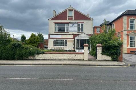 12 bedroom detached house for sale