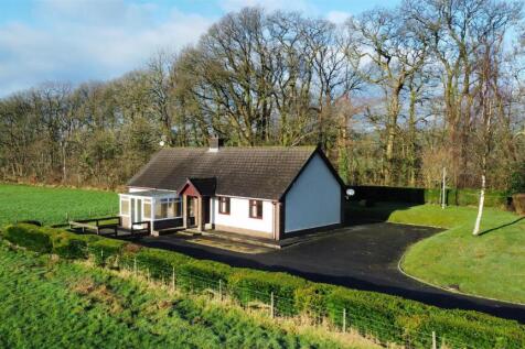 Rhyddlan, Llanybydder 4 bed detached bungalow for sale