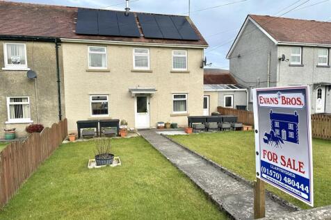 Bro Rhydybont, Rhydybont, Llanybydder 3 bed house for sale