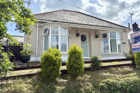 Rhydcymerau Road, Llanybydder 3 bed detached bungalow for sale