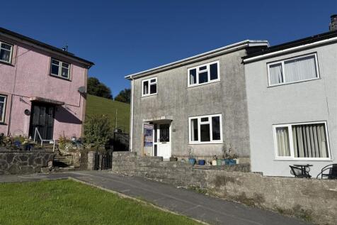 Bro Einon, Llanybydder 3 bed house for sale