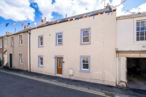 4 bedroom terraced house for sale