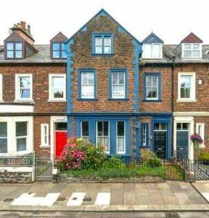 5 bedroom terraced house for sale