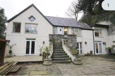 Menai Bridge LL59 5 bed detached house for sale