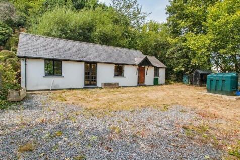 Cware Ffinant, Newcastle Emlyn 2 bed detached bungalow for sale
