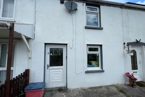 Cynwal Terrace, Swansea SA9 2 bed terraced house for sale