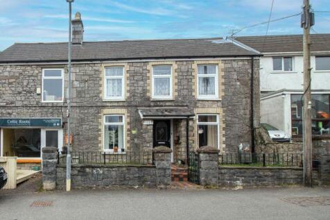 Bronllwyn Road, Cardiff CF15 4 bed cottage for sale