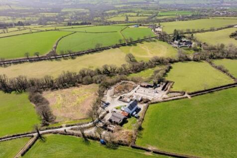 Llandysul SA44 5 bed property with land for sale