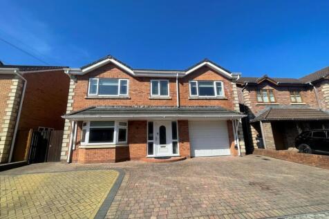 5 bedroom detached house for sale