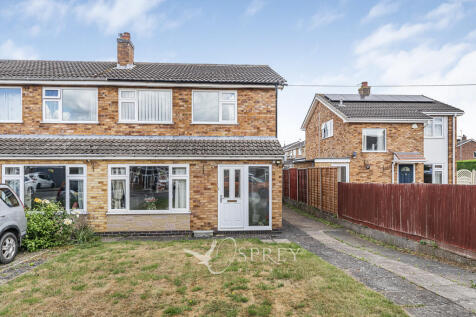 Winster Crescent, Melton Mowbray LE13 3 bed semi
