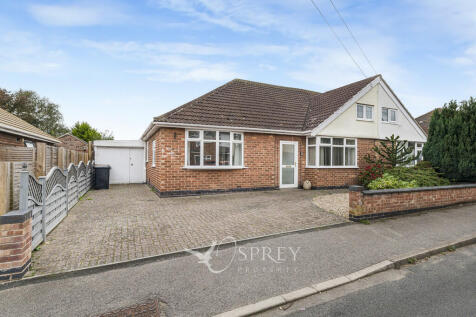 Bowley Avenue, Melton Mowbray LE13 3 bed semi