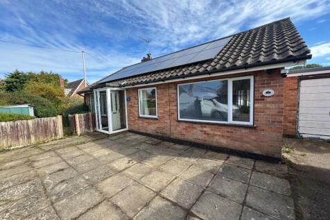 3 bedroom detached bungalow for sale